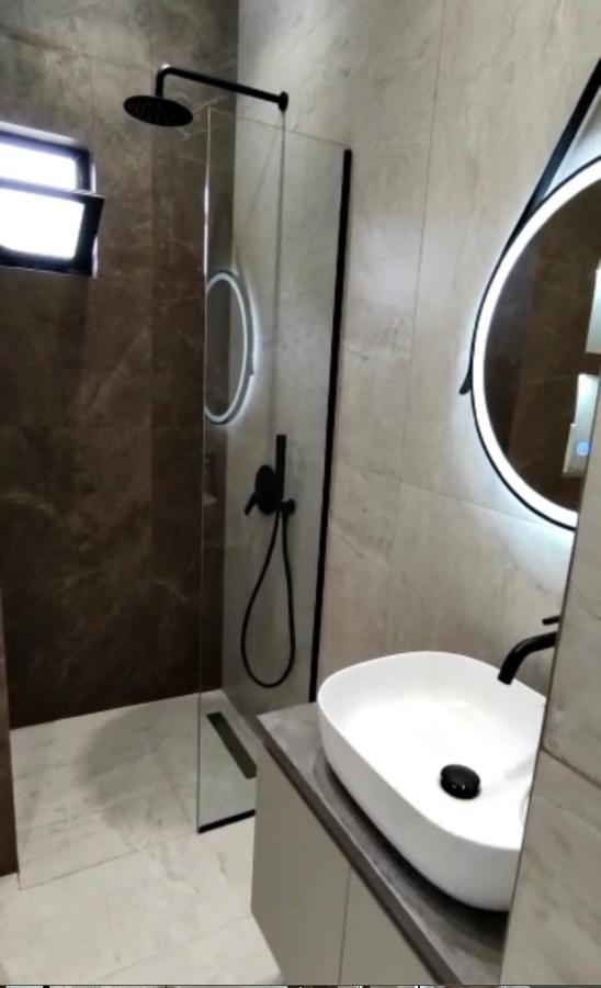 Villa Xhefri 2 Sarande Ngoại thất bức ảnh